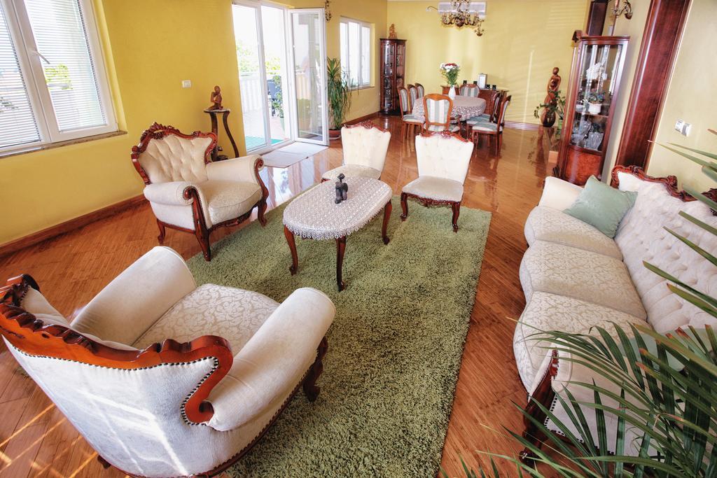 Apartments Villa Happy Mrcevac Luaran gambar
