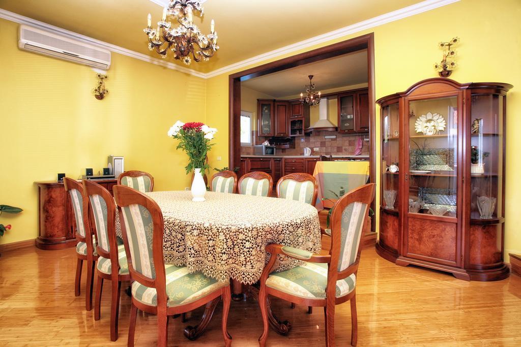 Apartments Villa Happy Mrcevac Luaran gambar
