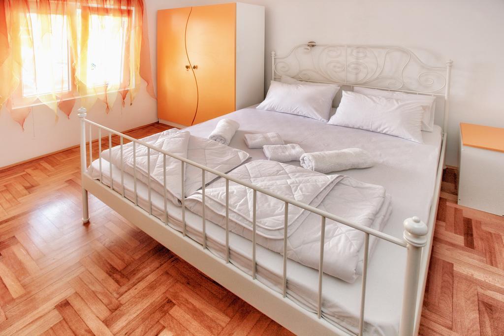 Apartments Villa Happy Mrcevac Luaran gambar