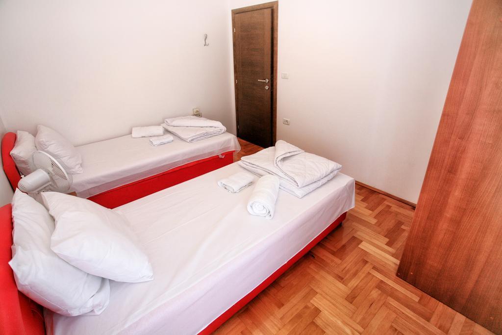 Apartments Villa Happy Mrcevac Luaran gambar