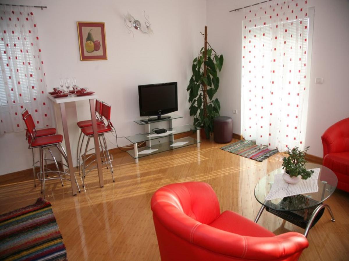 Apartments Villa Happy Mrcevac Luaran gambar